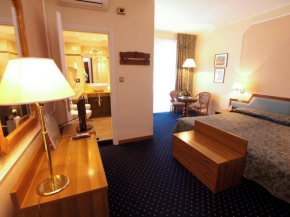 Отель Hotel Elena, Саинт Винчент